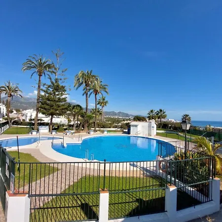 Apartment Modern Furnished, Roof Terrace, Beautiful Seaview